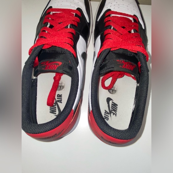 Air Jordan 1 Low - Picture 5 of 8
